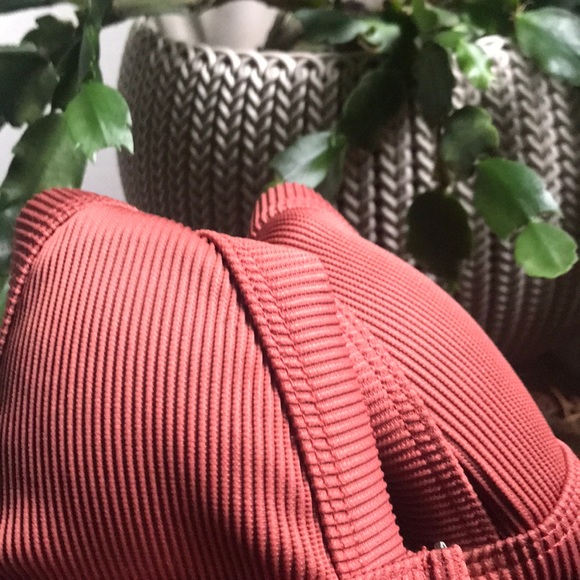 Triangular Ribbed styled bikini - Picture 6 of 6